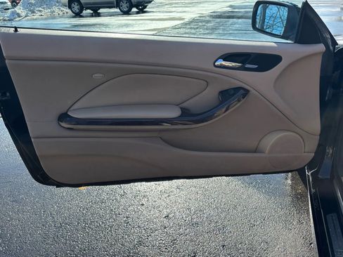 Used 2006 BMW 330Ci Convertible image 22