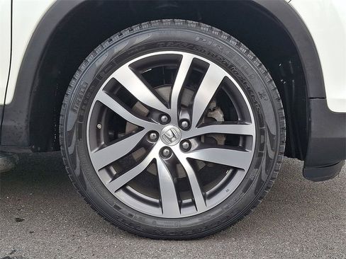 Used 2017 Honda Pilot Touring image 8