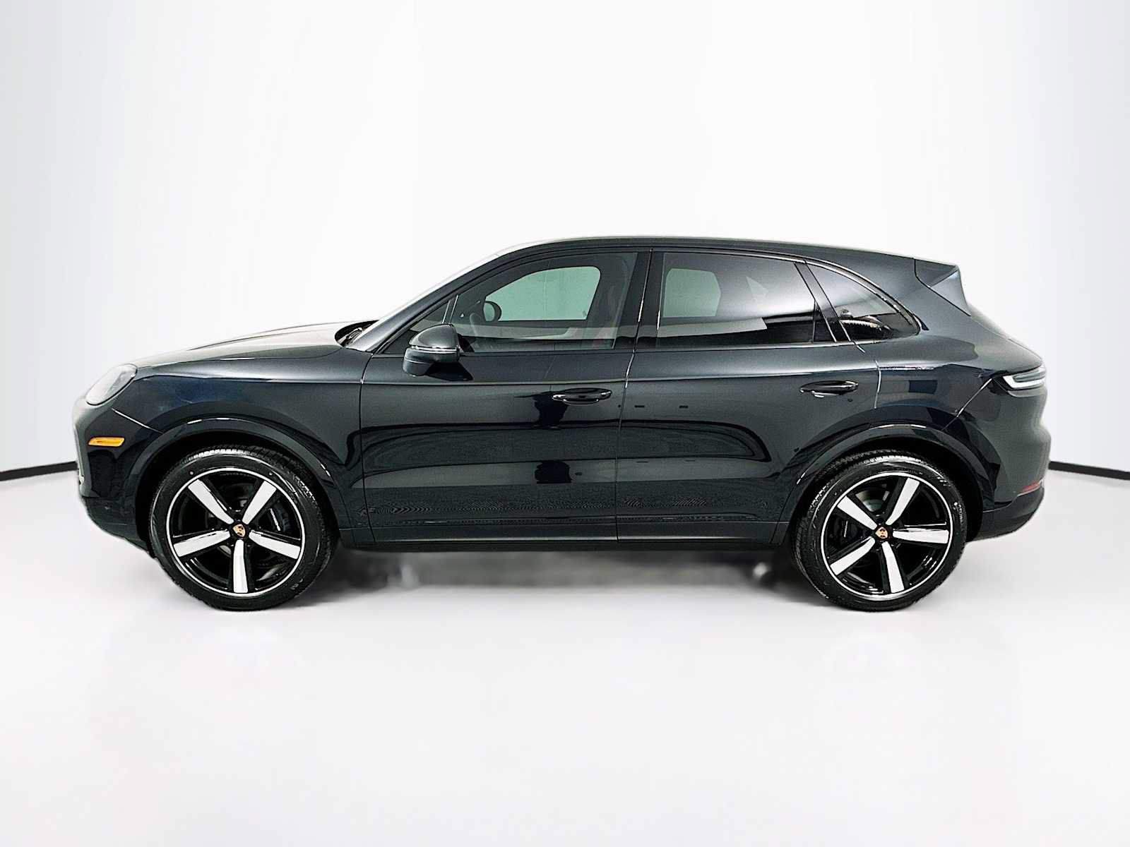 Used 2026 Porsche Cayenne AWD/4WD image 2
