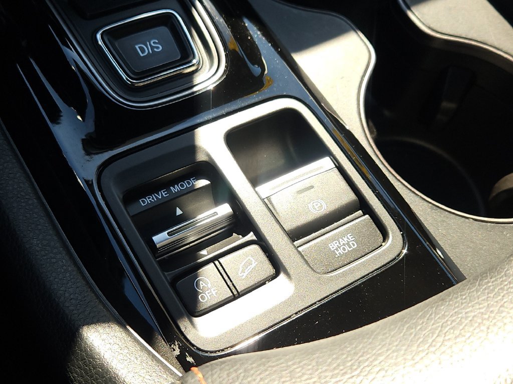 Certified 2024 Honda Pilot TrailSport image 17