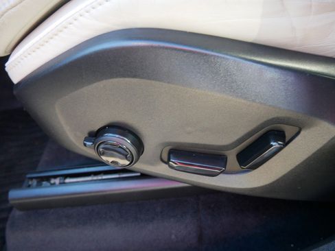 Used 2020 Volvo XC90 T6 R-Design w/ Protection Package Premier image 15