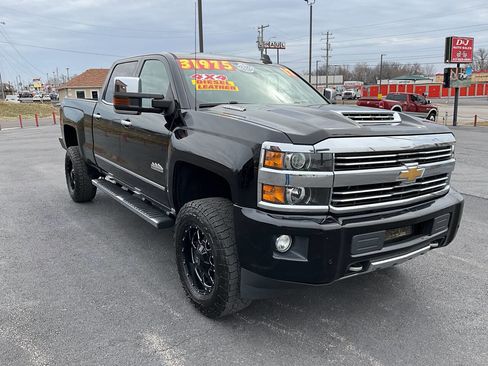 Used 2017 Chevrolet Silverado 3500 High Country w/ Duramax Plus Package image 7