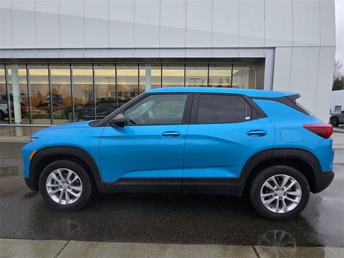 Used 2026 Chevrolet TrailBlazer LS w/ LS Convenience Package image 3