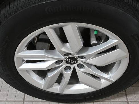 Used 2023 Audi Q5 2.0T Premium AWD/4WD image 18