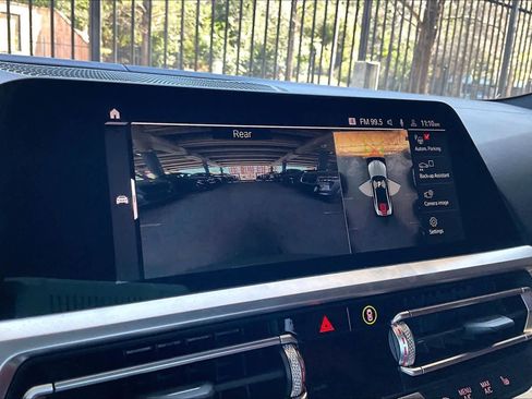 Used 2022 BMW M4 xDrive Competition w/ M Carbon Exterior Package image 26