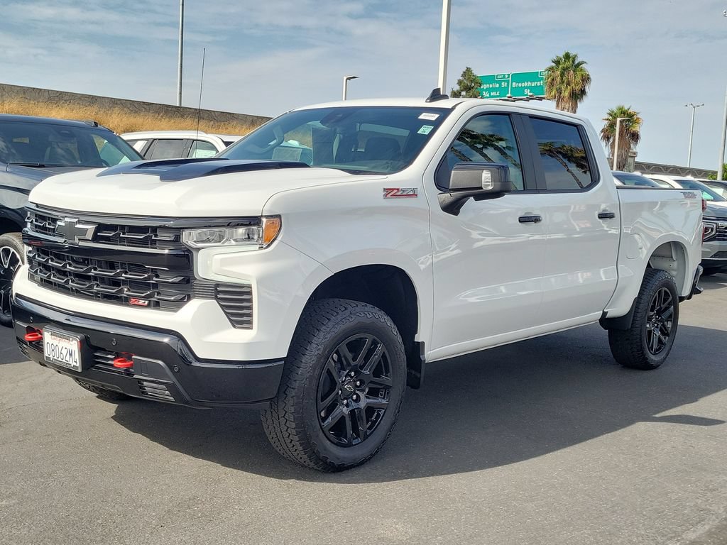 Used 2026 Chevrolet Silverado 1500 LT Trail Boss w/ Safety Package AWD/4WD image 33