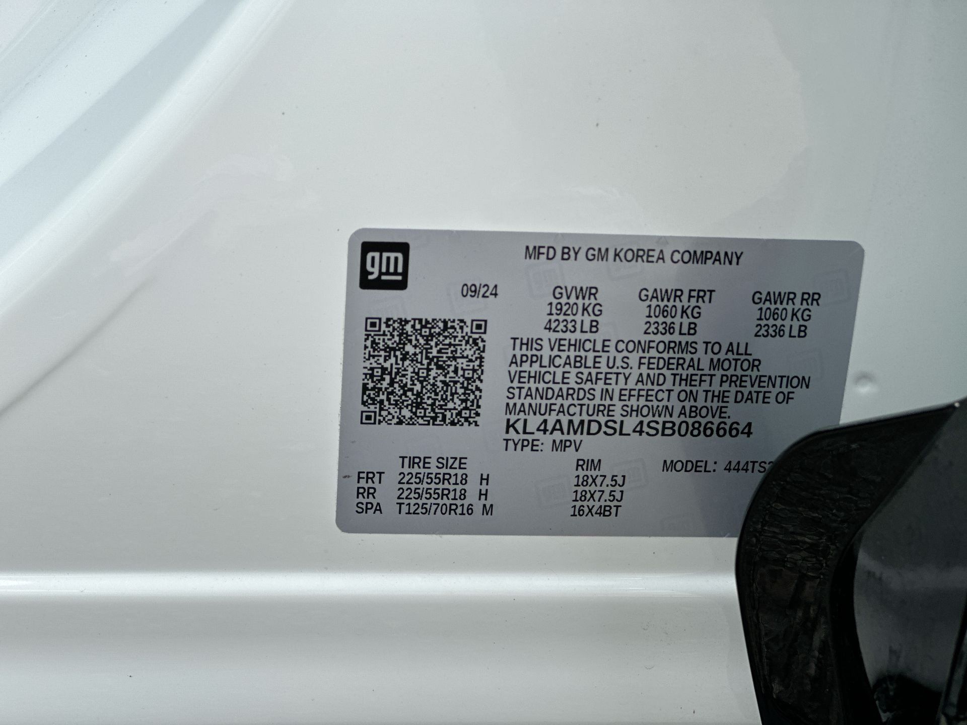 Certified 2025 Buick Encore GX Sport Touring w/ Advanced Technology Package FWD image 32