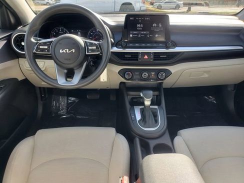 Used 2022 Kia Forte LXS w/ LXS Technology Package image 26