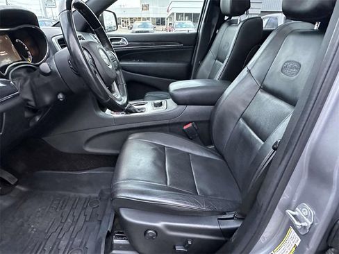 Used 2018 Jeep Grand Cherokee Overland image 19