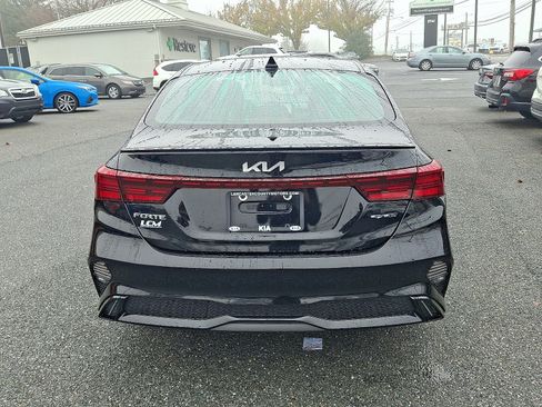 Used 2023 Kia Forte GT-Line w/ GT-Line Premium Package image 5