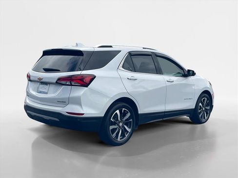 Used 2023 Chevrolet Equinox Premier FWD image 7