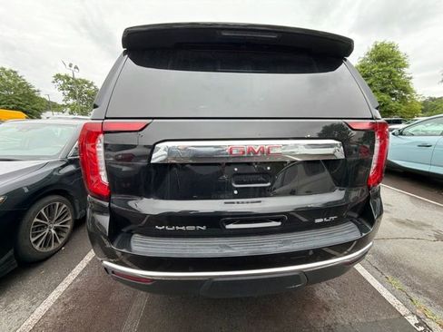 Used 2023 GMC Yukon SLT AWD/4WD image 4