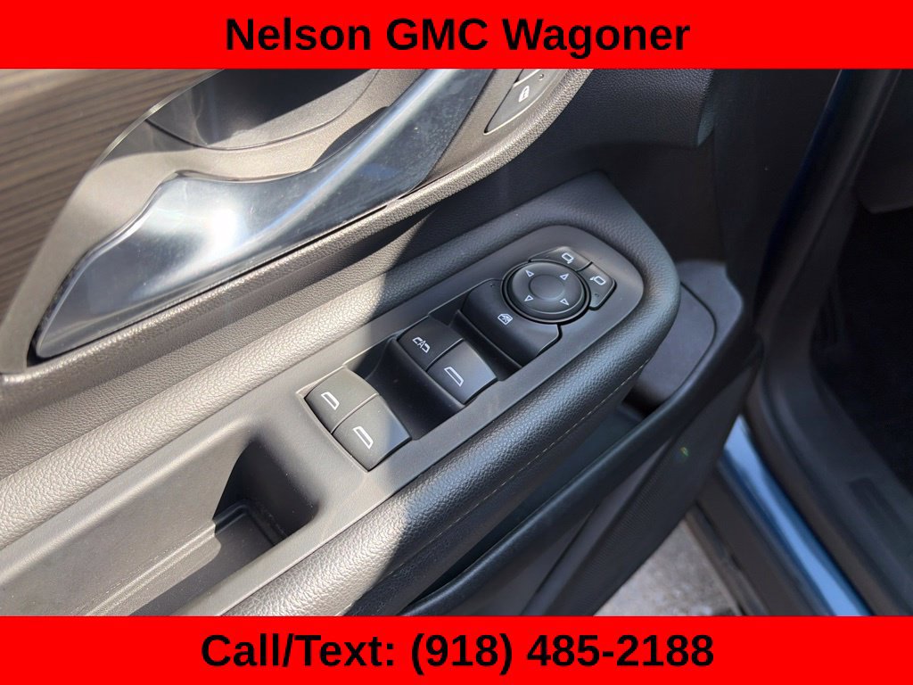 Used 2024 GMC Terrain SLE w/ Driver Convenience Package FWD image 14