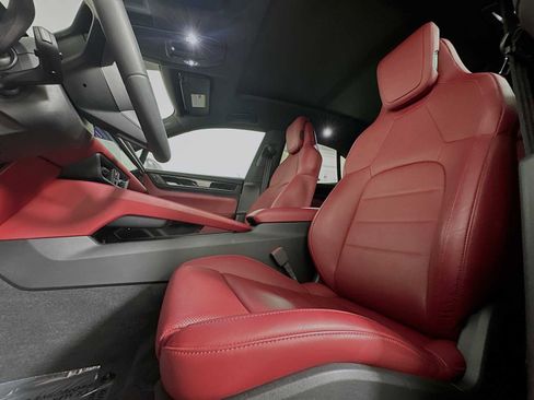 Certified 2025 Porsche Macan 4S Electric image 5