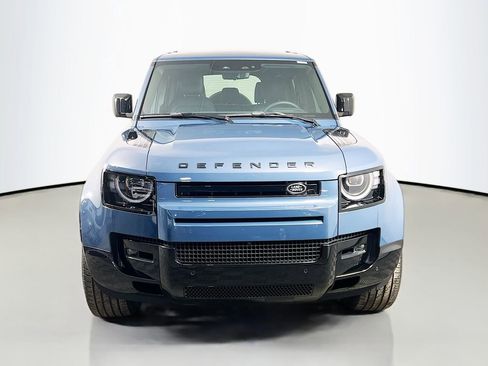 Used 2026 Land Rover Defender 110 X-Dynamic SE AWD/4WD image 2