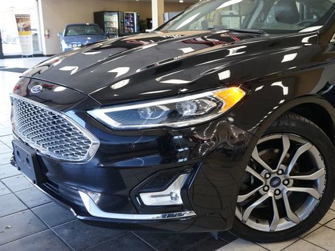 Used 2019 Ford Fusion Titanium image 22