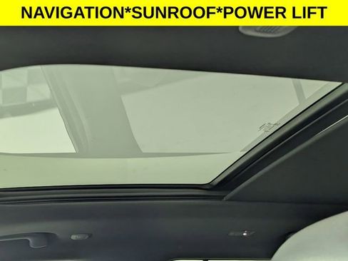 Used 2024 Jeep Grand Cherokee L Limited w/ Luxury Tech Group II image 12