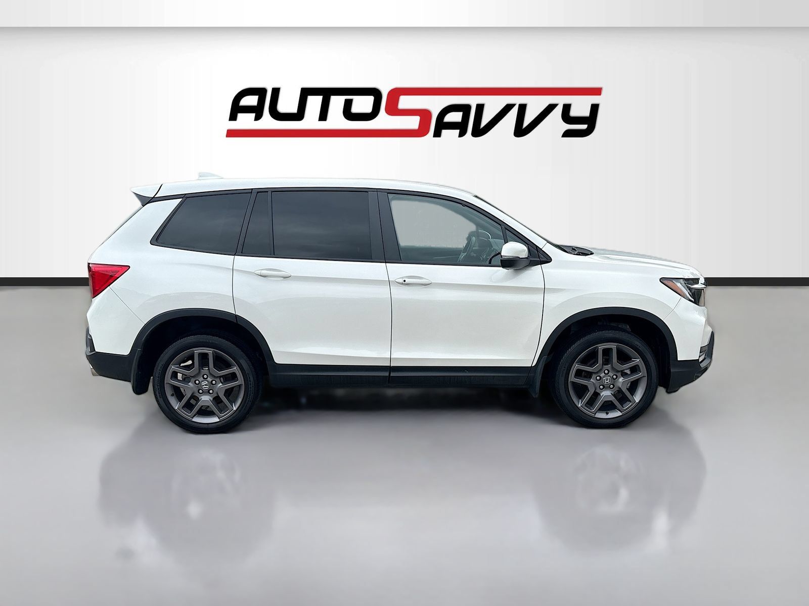 Used 2023 Honda Passport EX-L image 8