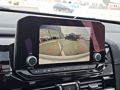 New 2025 Nissan Pathfinder SV w/ SV Premium Package image 13