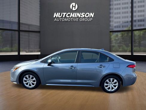 Used 2025 Toyota Corolla LE image 6