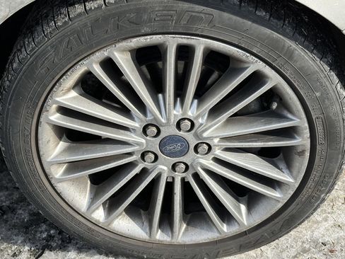 Used 2015 Ford Fusion SE w/ Equipment Group 202A image 10