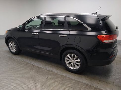 Used 2016 Kia Sorento FWD image 3
