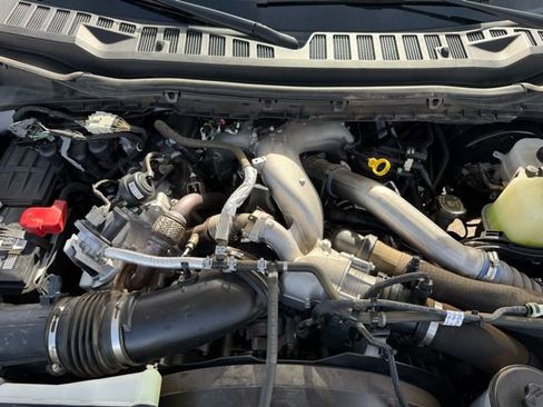 Used 2024 Ford F250 XLT image 43