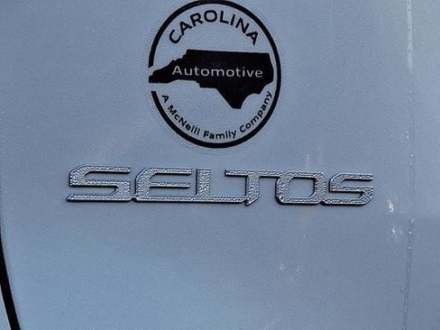 New 2026 Kia Seltos EX image 11