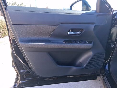 New 2026 Nissan Kicks SV w/ SV Premium Package FWD image 22