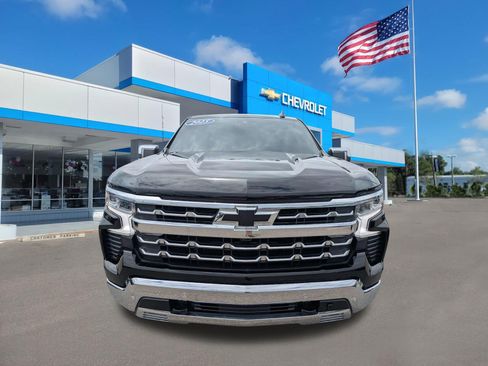 Used 2025 Chevrolet Silverado 1500 LTZ w/ LTZ Premium Package AWD/4WD image 8