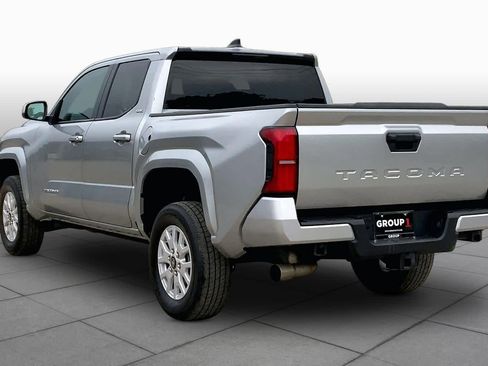 Used 2024 Toyota Tacoma SR5 RWD image 12