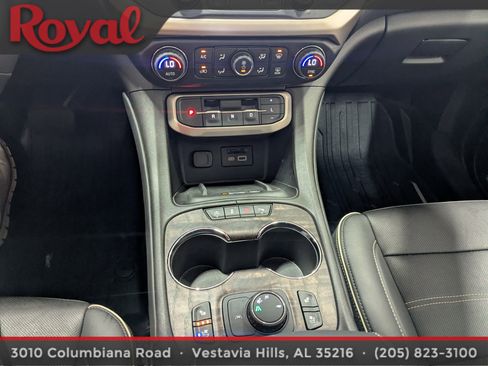 Used 2023 GMC Acadia Denali w/ Denali Ultimate Package image 27