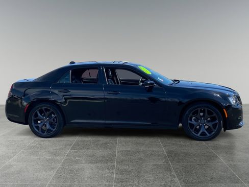Used 2023 Chrysler 300 S RWD image 6