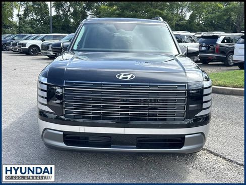 New 2026 Hyundai Palisade Limited FWD image 2