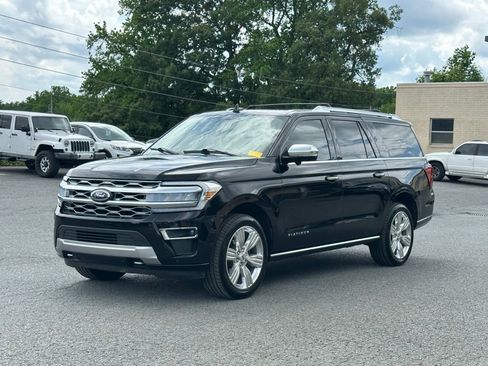 Used 2023 Ford Expedition Max Platinum AWD/4WD image 2