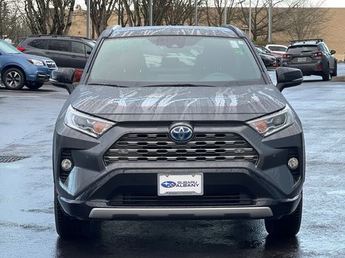 Used 2020 Toyota RAV4 XSE image 9