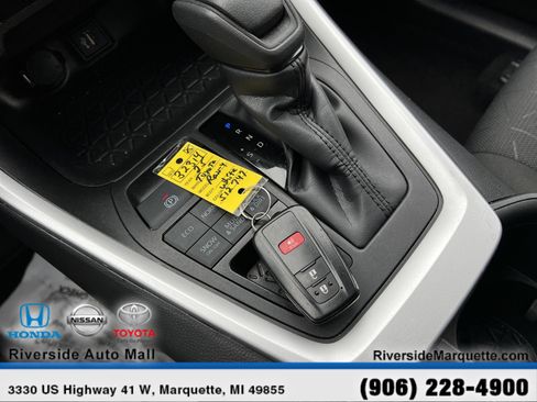 Used 2025 Toyota RAV4 XLE image 26