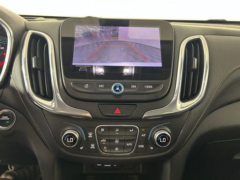 Used 2020 Chevrolet Equinox Premier FWD image 23