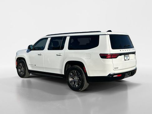 Used 2024 Jeep Wagoneer L 4WD w/ HD Trailer Tow Package image 3