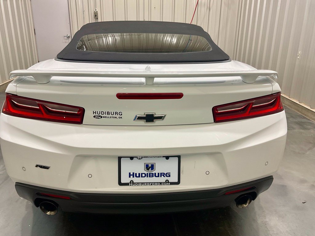 Used 2017 Chevrolet Camaro LT RWD image 22