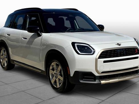 Used 2025 MINI Cooper Countryman S image 2