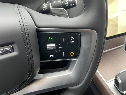 New 2025 Land Rover Range Rover SE image 22