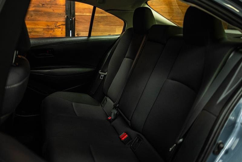 Used 2024 Toyota Corolla LE FWD image 10