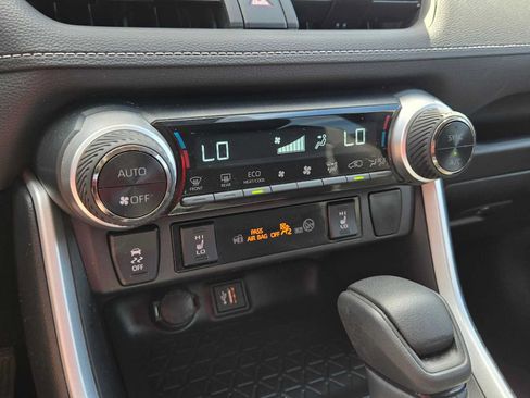 Used 2024 Toyota RAV4 XLE w/ Weather Package AWD/4WD image 28
