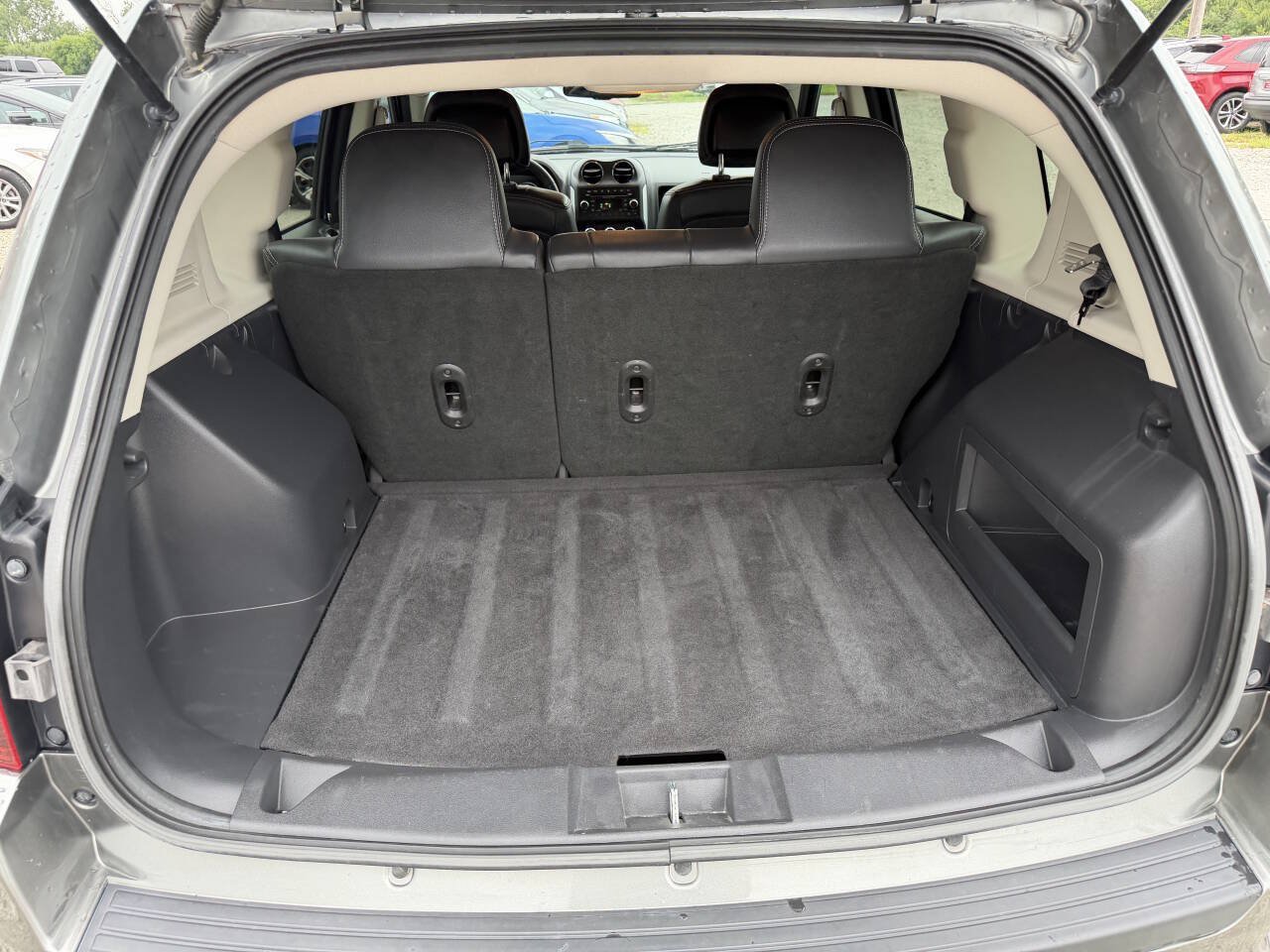 Used 2014 Jeep Compass Latitude AWD/4WD image 16