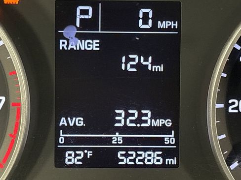 Used 2018 Hyundai Elantra SE image 21