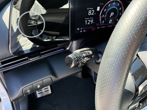 Used 2025 Hyundai Elantra N image 21