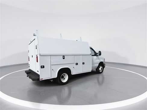 New 2025 Ford E-350 and Econoline 350 Super Duty w/ Power Equipment Group image 8