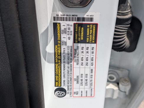 Used 2025 Volkswagen Jetta SE w/ Sunroof Package FWD image 38