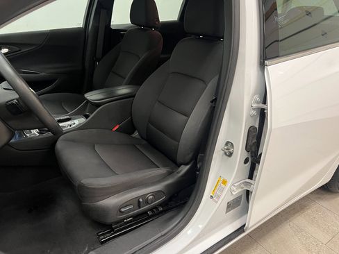 Used 2023 Chevrolet Malibu LT image 20